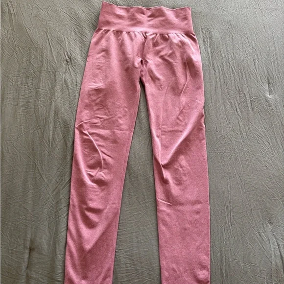 NVGTN Seamless Leggings - Picture 4 of 9